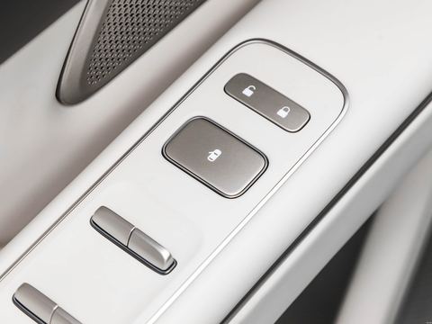NIO Wei LaiET9 — China electric EV for export — photo 13