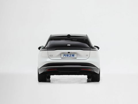 NIO Wei LaiET9 — China electric EV for export — photo 6