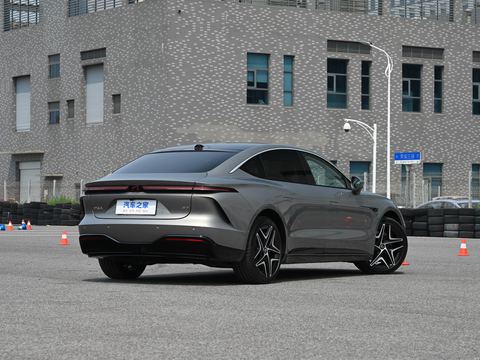 Roewe Fei FanF7 — China electric EV for export — photo 7
