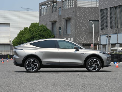 Feifan R7 — China electric EV for export — photo 8