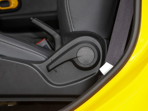 Roewe Clever — China electric EV for export — photo 15