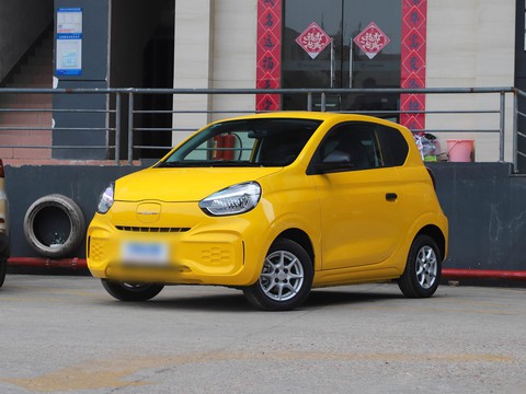 Roewe Clever — China electric EV for export — photo 8