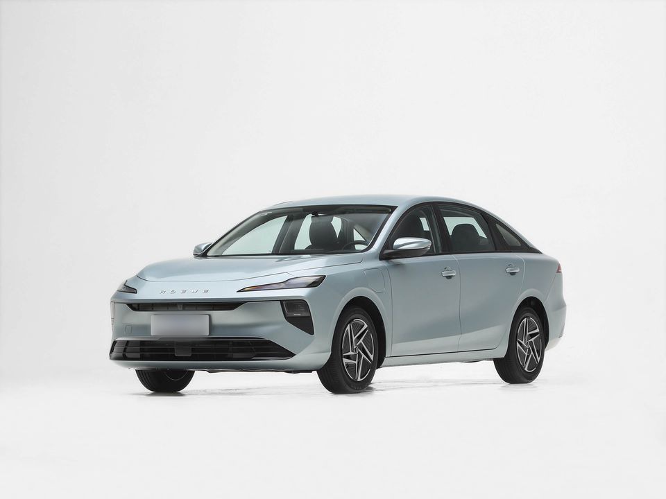 Roewe D6 — China electric EV for export