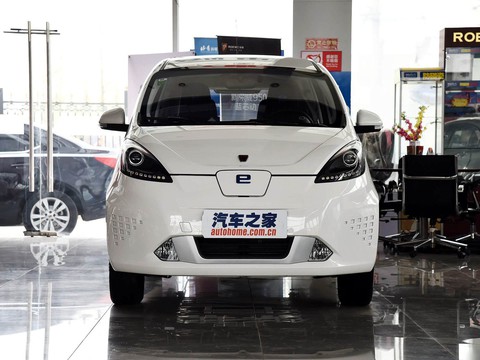 Roewe E50 — China electric EV for export — photo 2