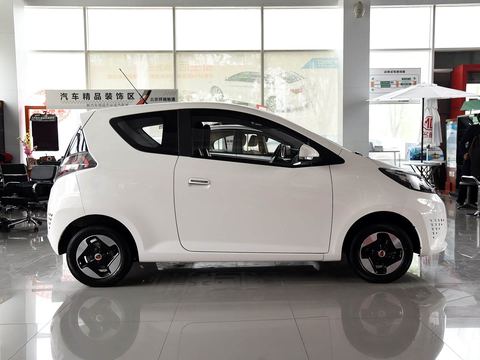 Roewe Rong Weie50 — China electric EV for export — photo 4
