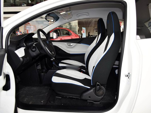 Roewe E50 — China electric EV for export — photo 8
