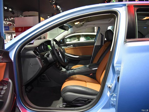 Roewe e550 — China plug-in hybrid EV for export — photo 8