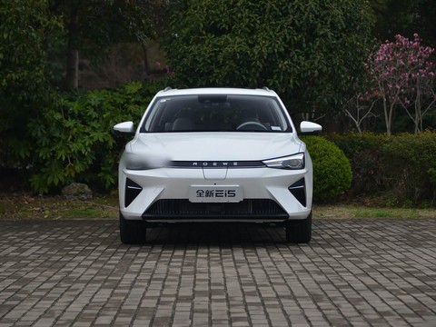 Roewe Ei5 — China electric EV for export — photo 2