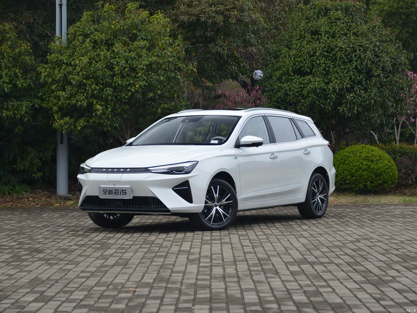 Roewe Rong WeiEi5