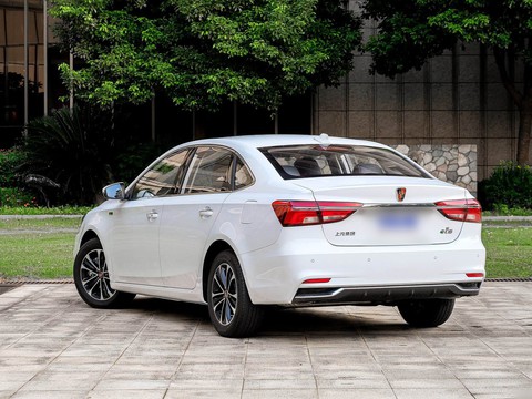 Roewe ei6 — China plug-in hybrid EV for export — photo 5