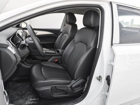 Roewe Rong Weii6 MAX — China electric EV for export — photo 10