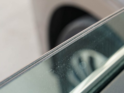Roewe iMAX8 EV — China electric EV for export — photo 12