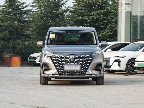 Roewe iMAX8 EV — China electric EV for export — photo 2