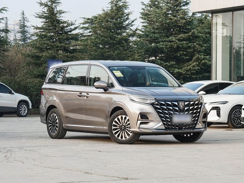 Roewe iMAX8 EV — China electric EV for export — photo 3