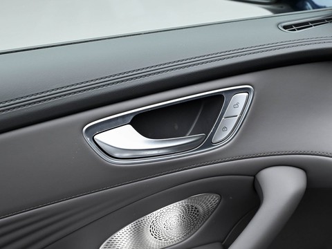 Roewe M7 DMH — China plug-in hybrid EV for export — photo 12