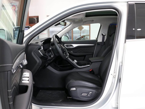 Roewe Marvel X — China electric EV for export — photo 9