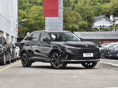 Roewe Rong WeiRX5 — China electric EV for export — photo 3