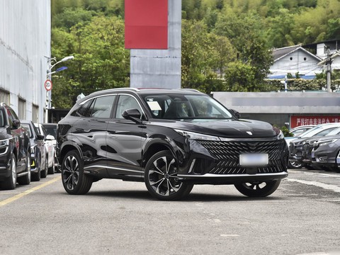 Roewe eRX5 — China plug-in hybrid EV for export — photo 3