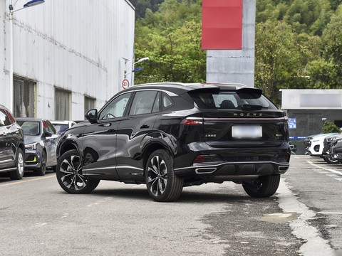Roewe eRX5 — China plug-in hybrid EV for export — photo 5