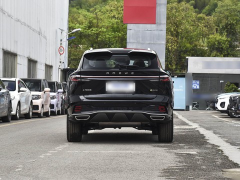 Roewe eRX5 — China plug-in hybrid EV for export — photo 6