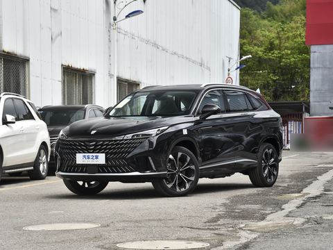 Roewe Rong WeiRX5 — China electric EV for export — photo 1