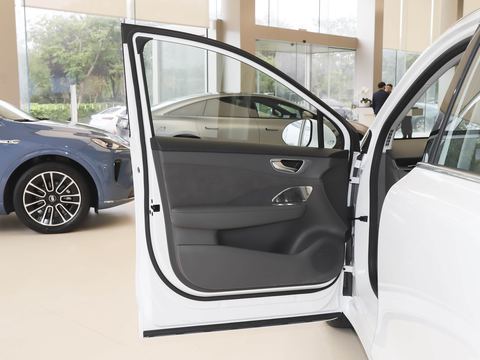 SAIC H Shang JieH5 — China electric EV for export — photo 11