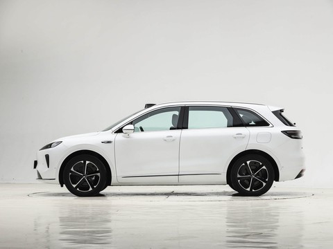 SAIC H H5 — China electric EV for export — photo 4