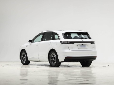 SAIC H H5 — China electric EV for export — photo 5