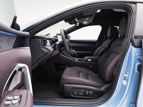 SAIC H Z7T — China electric EV for export — photo 9