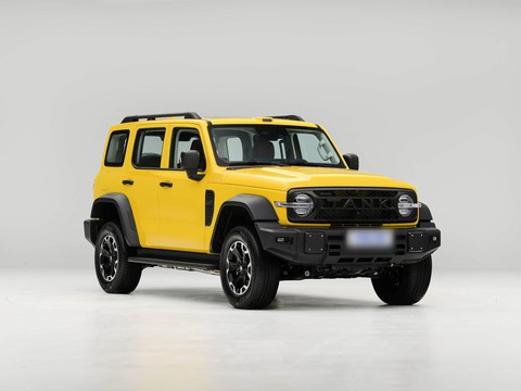 Tank 300 L — China plug-in hybrid EV for export — photo 3