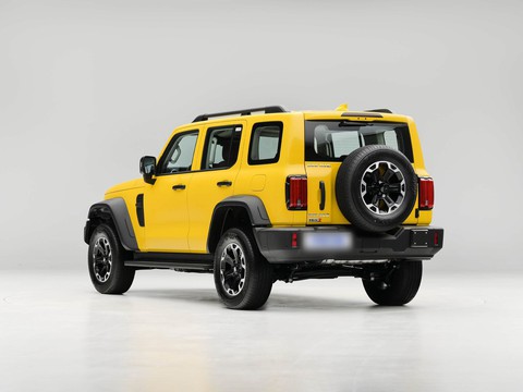 Tank 300 L — China plug-in hybrid EV for export — photo 5