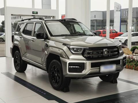 Tank 400 Hi4-T — China plug-in hybrid EV for export — photo 3