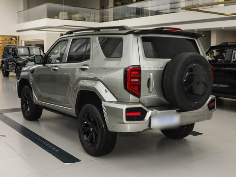 Tank 400 Hi4-T — China plug-in hybrid EV for export — photo 5