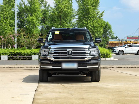 Tank 500 Hi4-T — China plug-in hybrid EV for export — photo 2