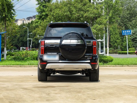 Tank 500 Hi4-T — China plug-in hybrid EV for export — photo 6