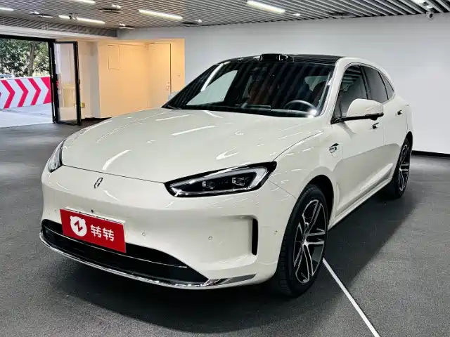 2025 AITO M5 EREV Ultra AWD