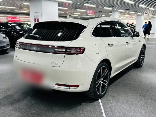 2025 AITO M5 EREV Ultra AWD — used China EV for export (2025) — photo 4