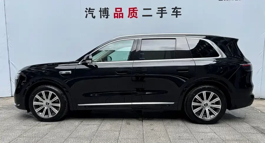 2026 AITO M8 — used China EV for export (2026) — photo 4