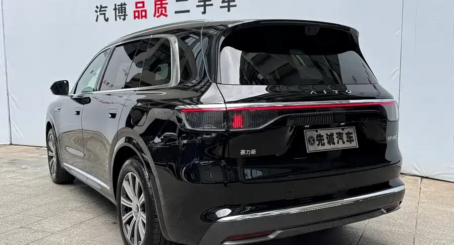 2026 AITO M8 — used China EV for export (2026) — photo 5