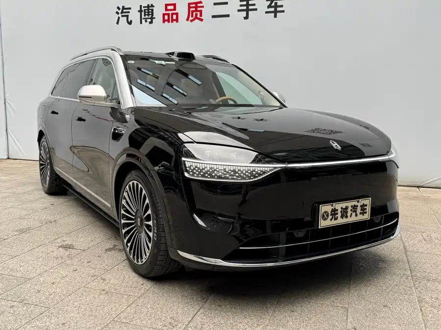 2025 AITO M9 EREV Ultra 52kWh 6-Seat — used China EV for export (2025) — photo 3