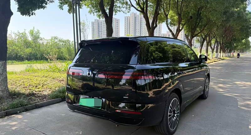 2025 Denza N8L — used China EV for export (2025) — photo 4