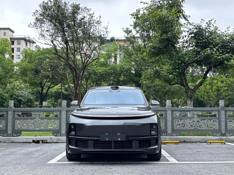 2023 Li Auto L8