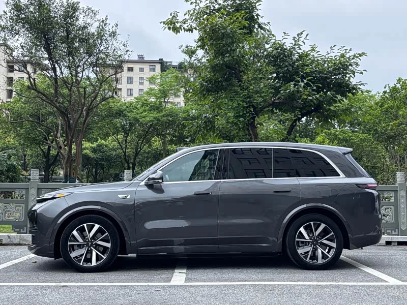 2023 Li Auto L8 — used China EV for export (2023) — photo 2