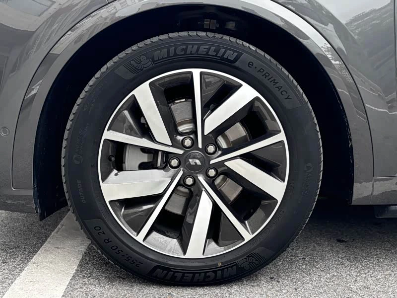 2023 Li Auto L8 — used China EV for export (2023) — photo 6