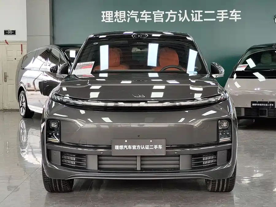 2025 Li Auto L8 Ultra Smart Refresh — used China EV for export (2025) — photo 2