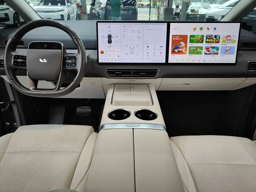 2024 Li Auto MEGA Ultra — used China EV for export (2025) — photo 6