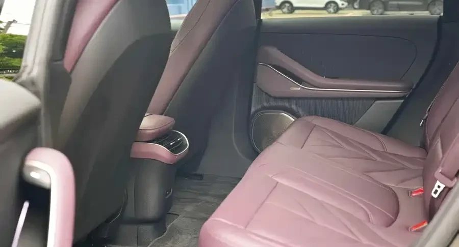 2025 NIO ET5T — used China EV for export (2025) — photo 5
