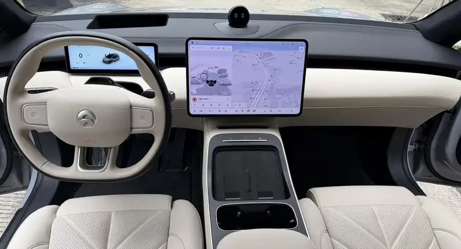 2025 NIO ET5T — used China EV for export (2025) — photo 3