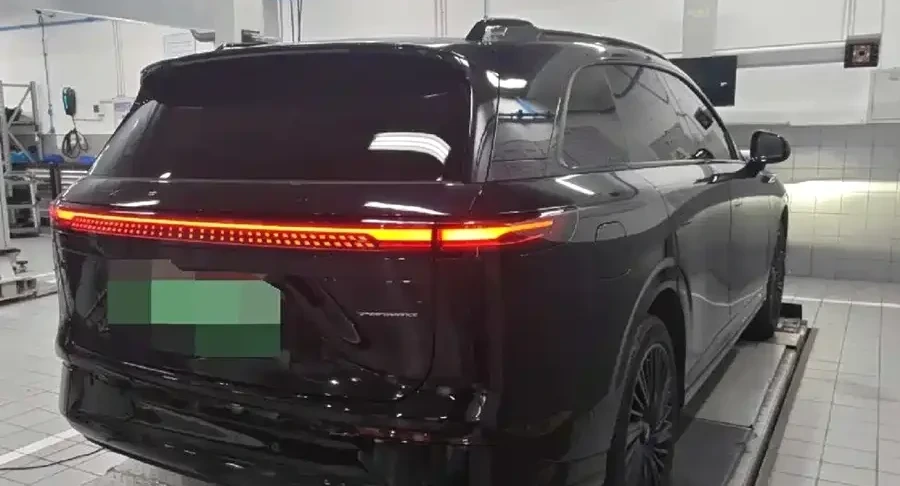 2025 Xpeng G9 — used China EV for export (2025) — photo 4