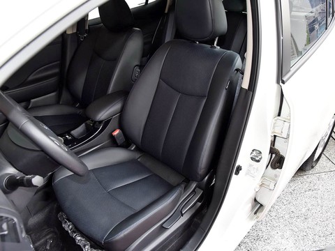 Venucia Chenfeng — China electric EV for export — photo 10